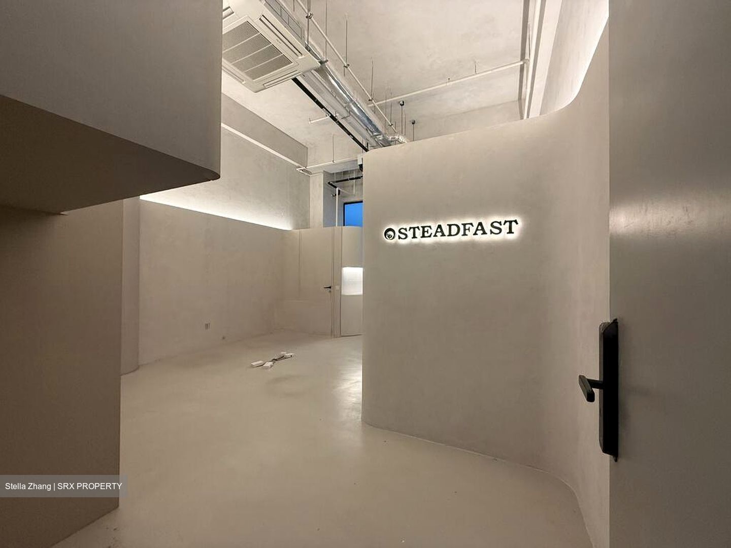 Hexacube (D14), Office #567631611